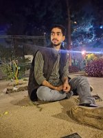 Une photo d’un participant qui veut faire connaissance et se marier